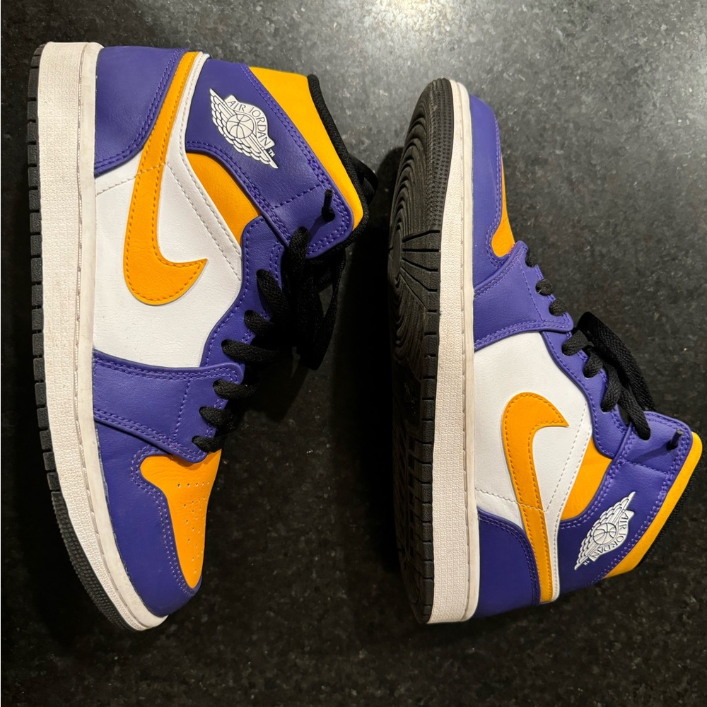 LA Lakers AJ 1s